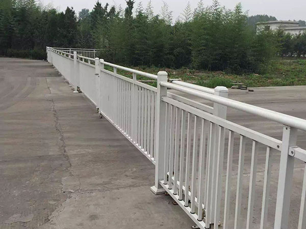 道路护栏生产