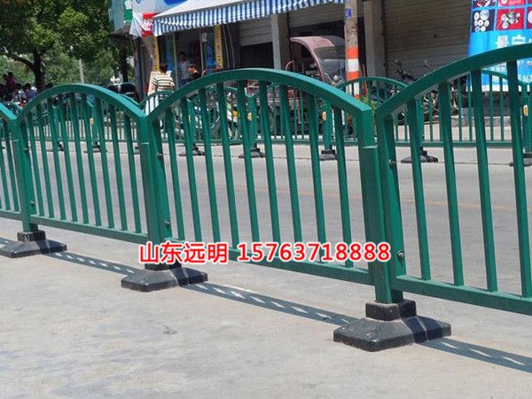 锌钢道路护栏定制