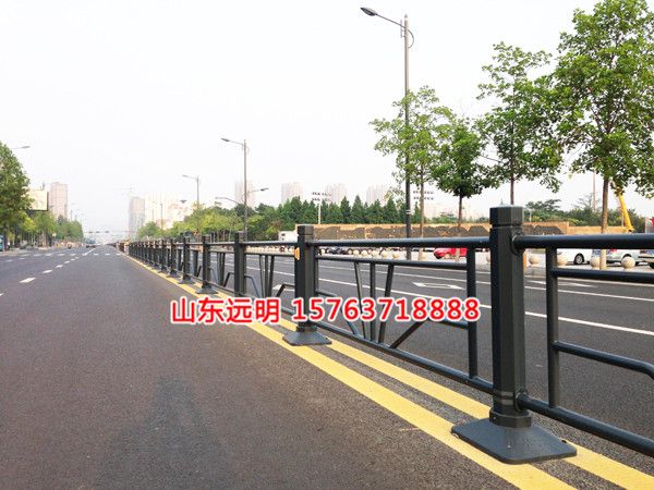 城市道路护栏
