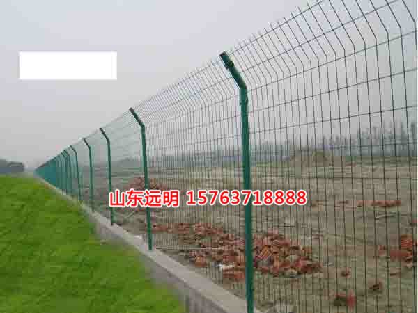 双边丝护栏网厂商
